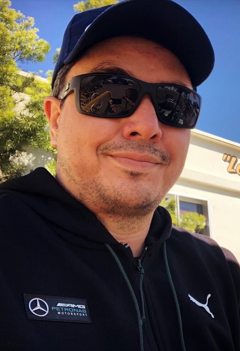 vflorsm's tweet photo. @SanDiegoPD San Diego PD, my brother is missing. Last time we spoke to him was two days ago. Last night he reached out to a stranger asking for help. He sent us a message through Facebook. He says he lost his car , phone and has no Money. We are desperately trying to find him. https://t.co/XrQ6rTAdpt