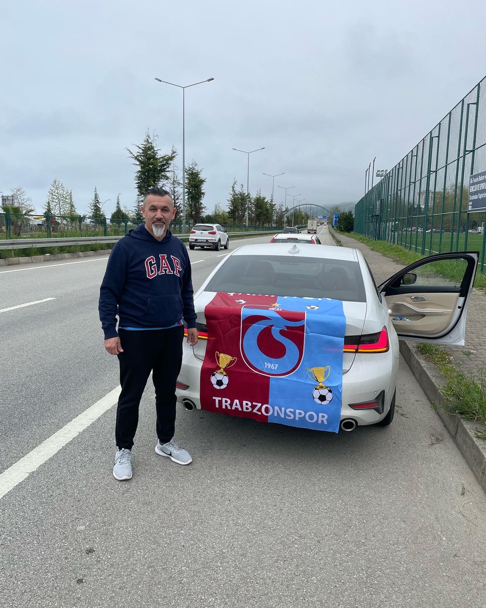 TuranGull's tweet photo. Antalya macindan kareler hayatim boyunca unutmayacagim bir gun Amerika massachusetts eyaletinden kalkip bu mac onca yoldan geldim sevdamiza helal hos olsun https://t.co/aC19Oap8l8