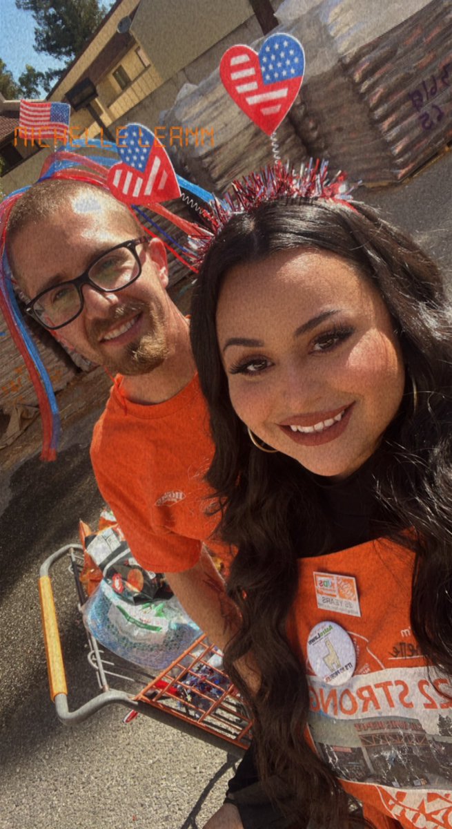 MichelleMusquez's tweet image. Happy Memorial Day!! 
#Pacnorthproud #Hillsdalepride