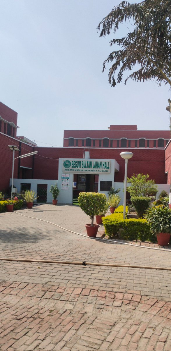 fatma_harim's tweet photo. Saying good bye to the place that has nurtured you is so difficult. Tearing up as I leave Aligarh, I hope to make you proud my alma mater. 
#aligarh https://t.co/hRmzkOO4YH