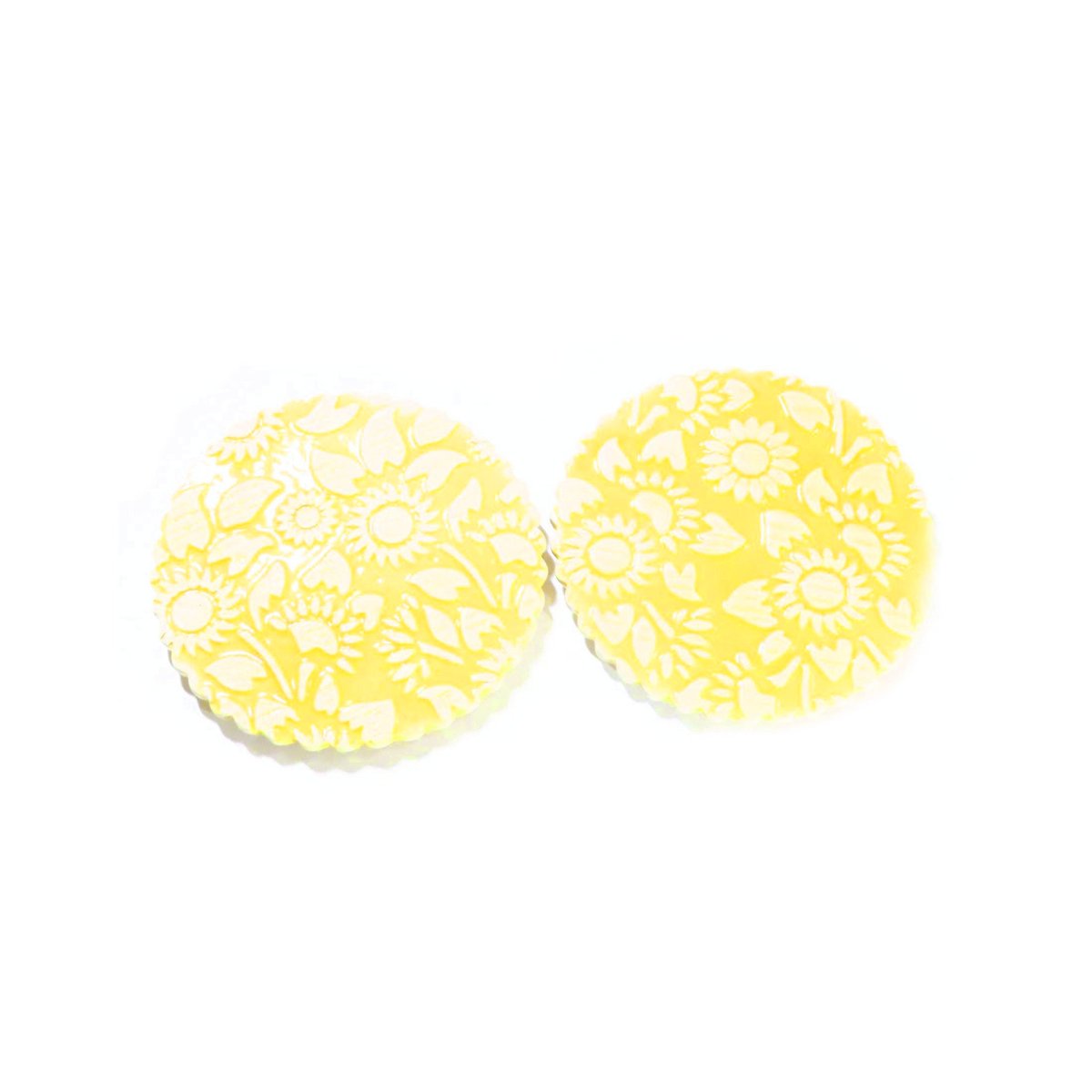 JKCJewelry's tweet photo. Sunflower Yellow Coaster, Ceramic Coaster, Handmade Drink Holder, Non Slip Pottery Coaster, House Warming Gift, Spoon Rest, Set of 4 https://t.co/0rEbnBjb8p #ceramics #art #pottery #handmade #AbsorbentCoaster https://t.co/ZsNY8kt5dv