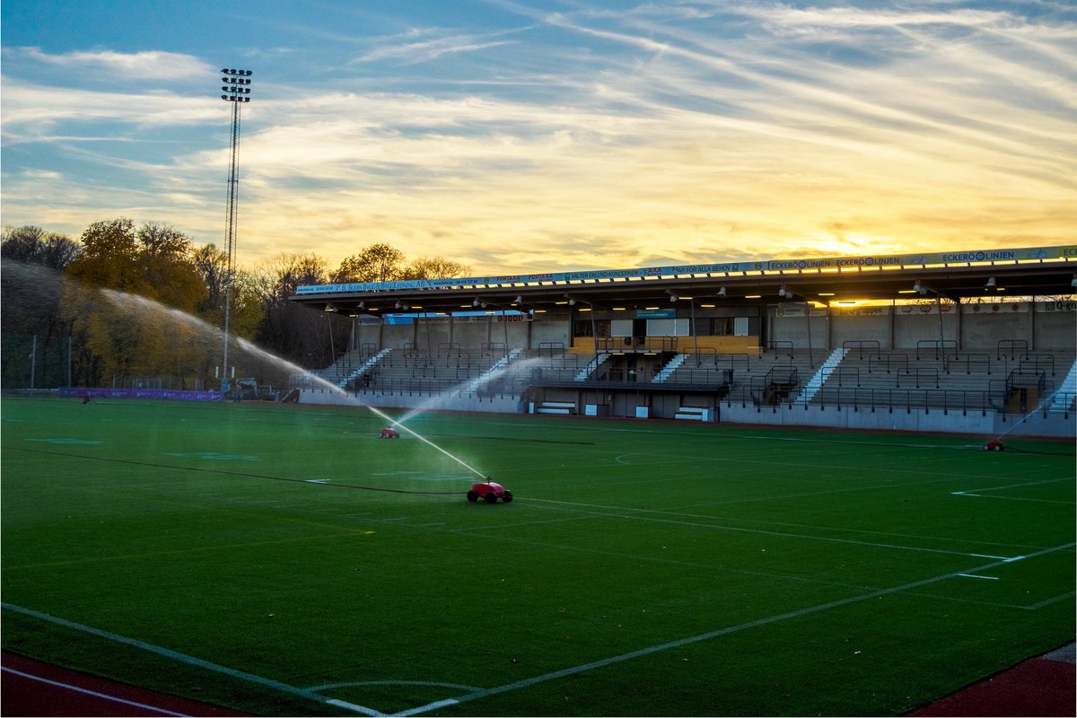 Nu är det klart: finalen av Scandinavian Cup 2022 spelas lördagen den 18 juni kl. 15 på Zinkensdamms IP i Stockholm mellan mellan <a href="/SMM_Football/">Stockholm Mean Machines</a> och <a href="/TRCofficiell/">Tyresö Royal Crowns</a>!

amerikanskfotboll.swe3.se/finalarenan-fo… #SWE3