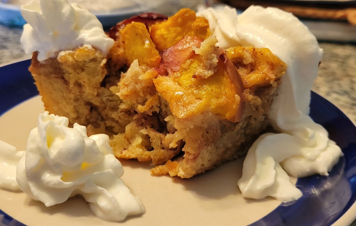 Kelian_NE's tweet photo. I'd def make this again! Rum Peach bread Pudding.  #tasty #nottoosweet #recipetesting #makeslots #Ishared #yummy #CaptainMorgan #cinnamonrollsforbread https://t.co/vKBD5ZGXZr