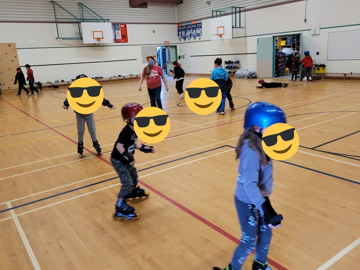 JGillmpsd's tweet photo. Energy high @EcoleMorrison . Students taking part in #lacrosse demonstrations from Coach Dawson. #Rollerblading is here with Westcoast Wheels. A great experience with a #teepee w/ Tony &amp; an elder. Thank you Mrs.Cathers for arranging. #MondayFunday #almostjune #GoodVibesOnly https://t.co/xSA7cGpRBi