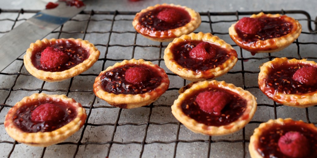 Your street party essential 🎉 Quick, easy and the perfect way to entertain the kids this half term, our Bright Red Jam Tarts are a great accompaniment to any Jubilee festivities you might have planned this weekend. Take a look at our recipe here: bit.ly/3a2W0N2