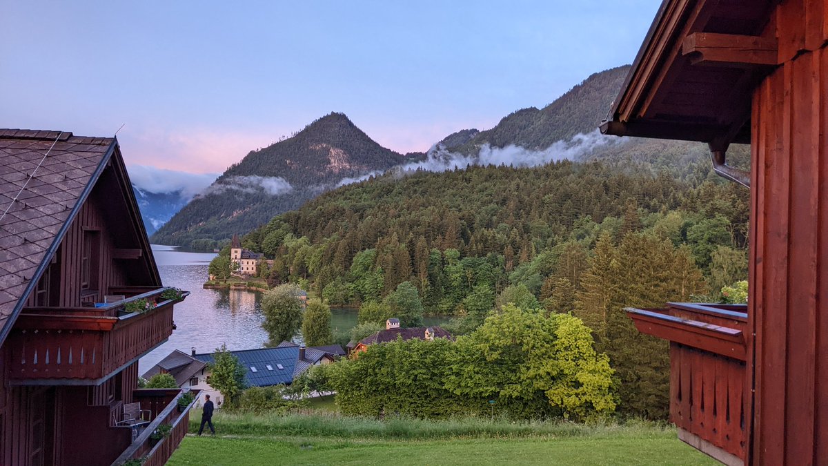 eurocc_austria's tweet photo. We're on location and ready for #ashpc22 - a meeting with #supercomputing experts that starts tomorrow, 31.05 🎉
Find your personal favorites in the program and join us on Zoom: https://t.co/A1S0eEq7xQ
@PRACE_RI @EuroCC_SLING @uniinnsbruck @VSCluster @tu_wien @univienna https://t.co/4wnQJBBqvX