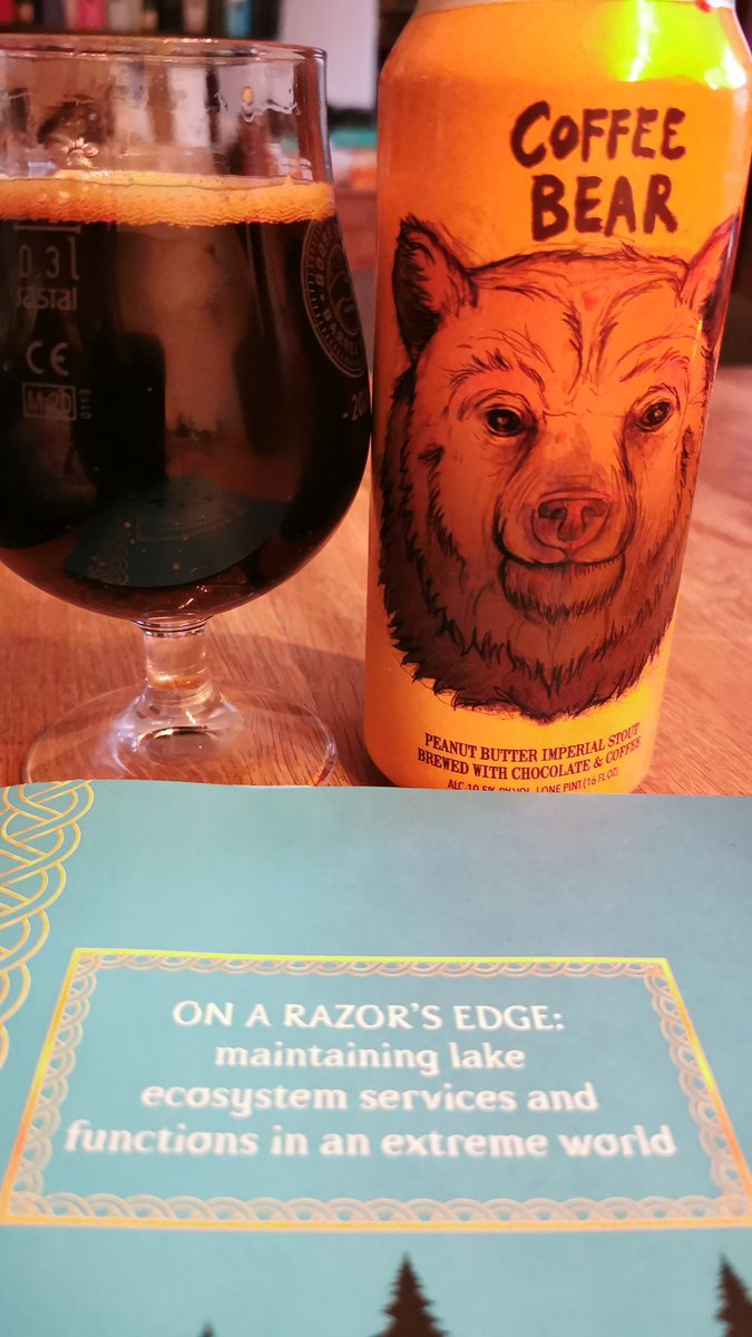 A new dr from the <a href="/MANTEL_ITN/">MANTEL</a> program: dr <a href="/m_arms18/">Maggie A</a> 🎉🎊. A toast with a nice brew from Illinois and a big salute on a great dissertation and defense, well done Maggie 👍.