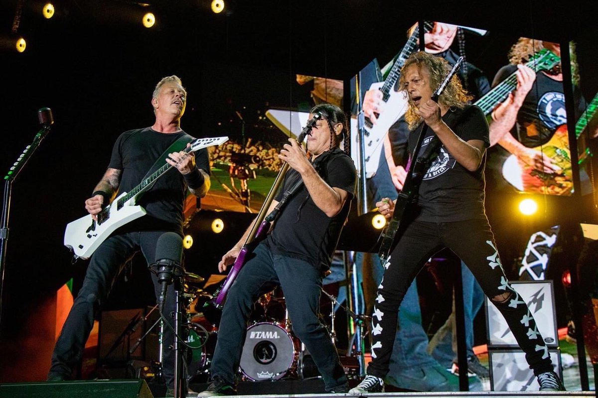 MetSince1981's tweet photo. 📸 Fotografías Oficiales de la presentación de @Metallica en el @bostoncalling, 29 de Mayo 2022.
#Metallica #MetAtBostonCalling #BostonCallingMusicFestival #FifthMember #MetFans #MetFamily #METALLICAMetalUpYourAss🗡🚽 https://t.co/9lO27ov82N