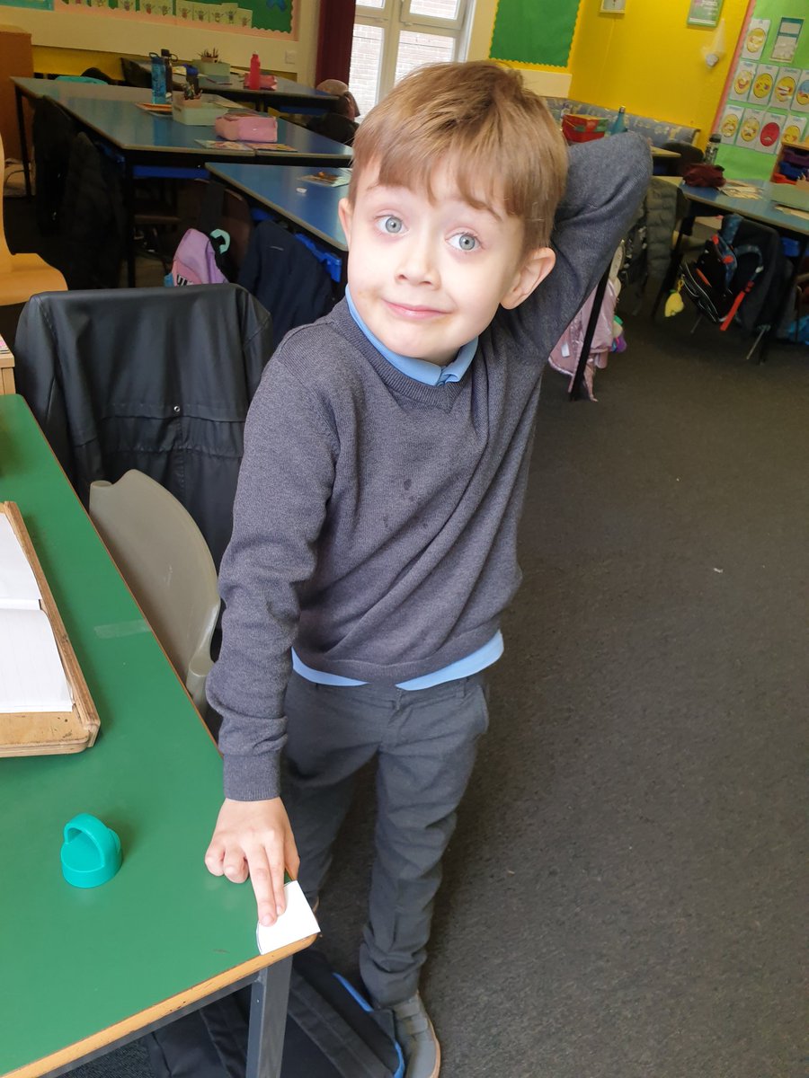 MissMandMrsMP3c's tweet photo. Today we learned about angles and then went exploring in the playground to find right angles 📐 https://t.co/elOPGfgQD5