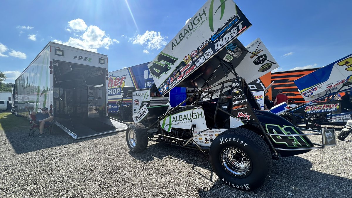 greberracing's tweet photo. It’s Raceday for #TeamGreber at @BurgSpeedway. Good luck guys. https://t.co/e01bOCazEV