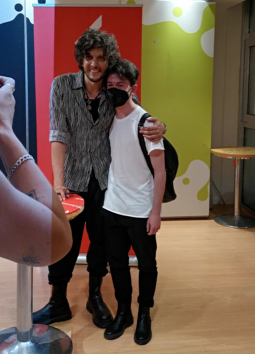 _MikiG_'s tweet photo. Sono vivooo! 😂
Che bello che bello! Grazie @MetaErmal 🤍 https://t.co/ot6TX3ZA4w