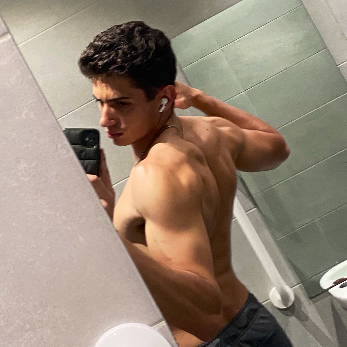 NotSweet0's tweet image. Meses de intensidad paciencia y consistencia pero todo da sus frutos ☺️☺️