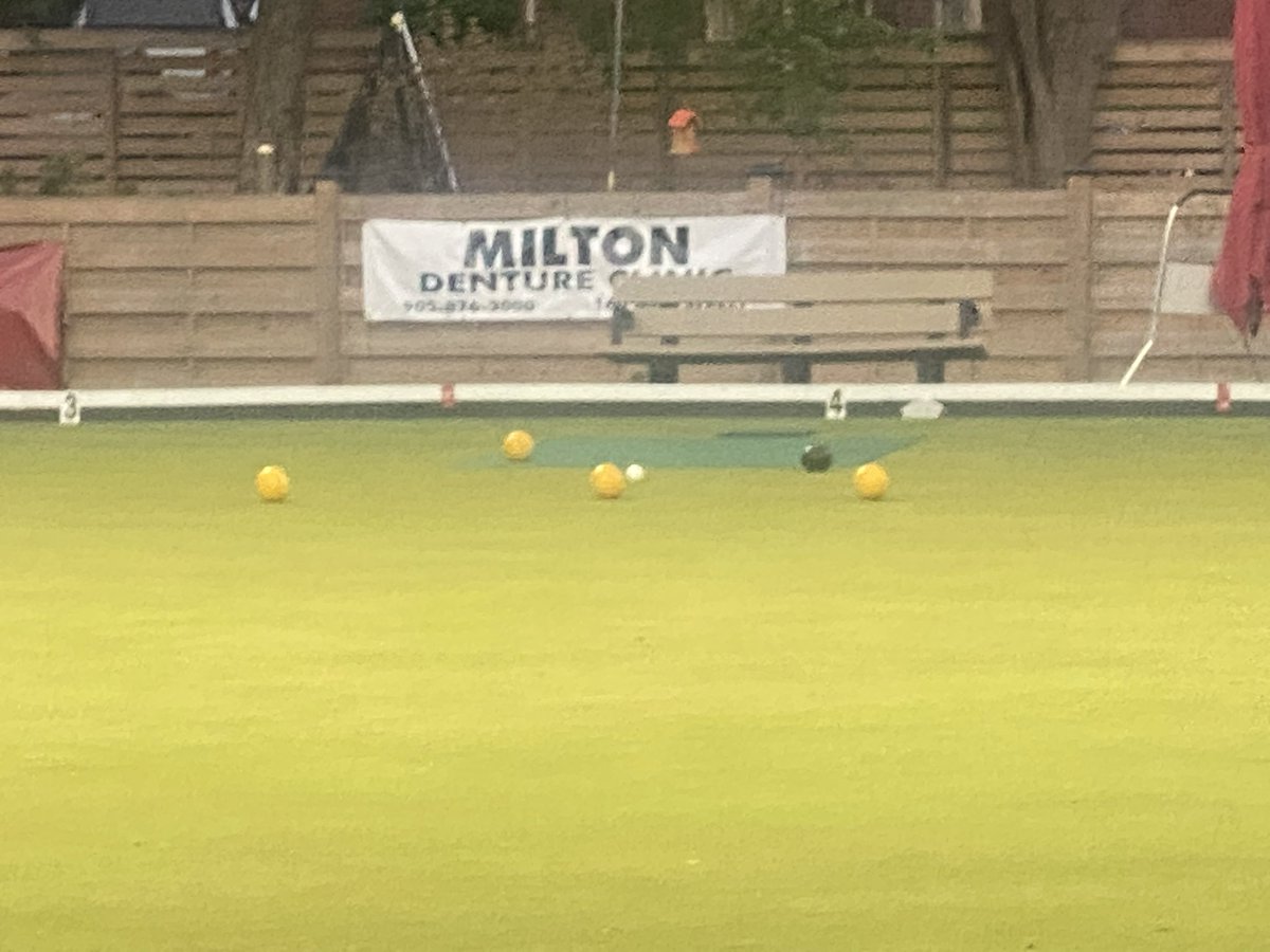 Nrgizr11's tweet photo. #EducatorsONTheMove Day 137
#RWRunStreakEh Day 8. Started the day sharing a game of Bowls with my teammate, a quick “run” on #Cubii then off to watch my ball team play tonight. @fit_leaders #BoycottAverage #BeatHodgkinsLymphoma #BeatBleomycinLung #MovementIsMedicine https://t.co/VQwEQClwZH