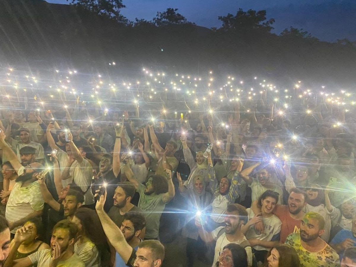 DJONURYILDIZ's tweet image. Aman hocam  siyah giyinelim alakasız biri konuşa bilir aman 😂
Ben çok eğlendim herkes çok eğlendi kime ne batıyorsa battsin 
#djonuryildiz
#füyalnızdeğildir

#colorfest #elazig #LGBT #tweet