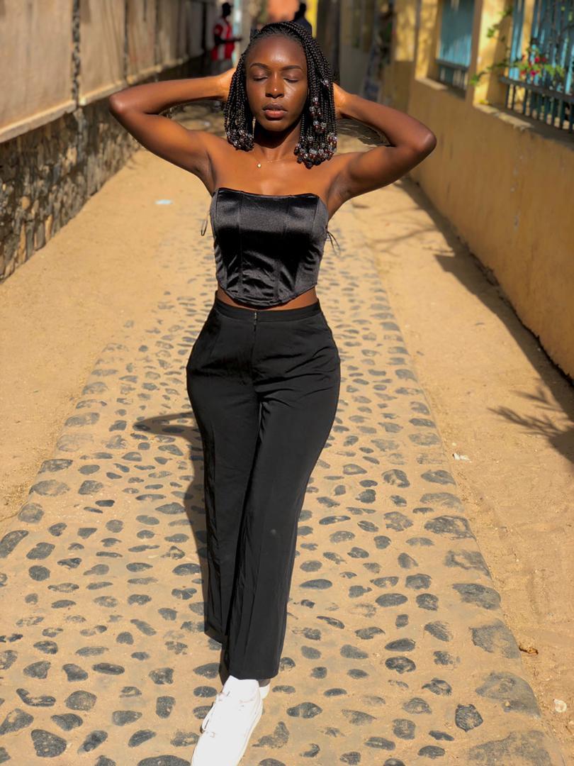 Queen_thiarra's tweet photo. Quelques part à Dakar ✨❤️ https://t.co/qKXtprE8zq