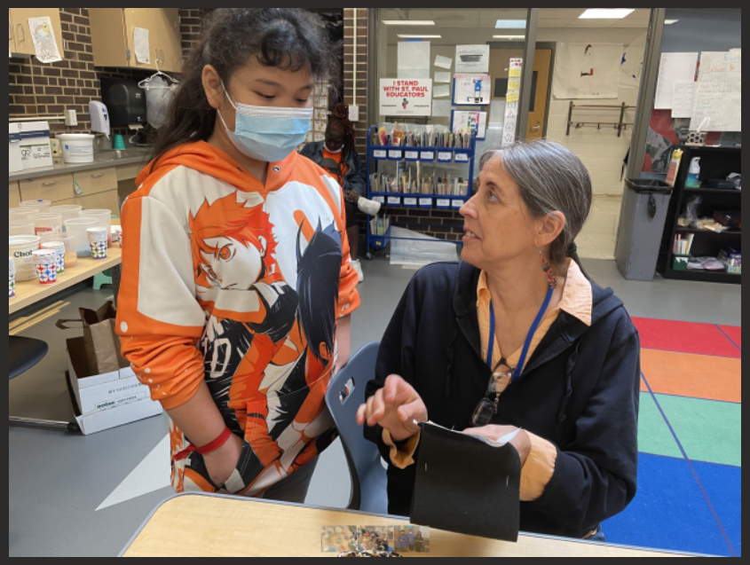 FrostLakeSpps's tweet photo. Julie Boada, an Anishinabe artist, storyteller, puppeteer and arts educator, recently worked with @SPPS_News @FrostLakeSpps 4th grade students. The children learned about the different songbirds in #Minnesota then created a beaded pouch featuring their favorite #birds. https://t.co/VupqRWCvRA