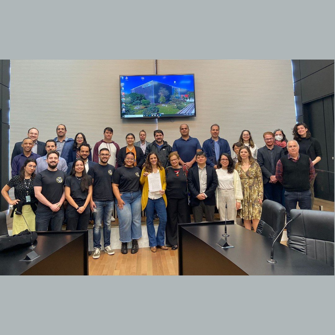 agesp's tweet image. Ainda participaram do evento: @Arturlascala ex-APOFP,  hoje presidente das Associação dos APPGGs da prefeitura de São Paulo, Representantes do centro acadêmico da EACH_USP,  Professora Erika do Centro Paula Souza e a Malu da @PulsoPublico.