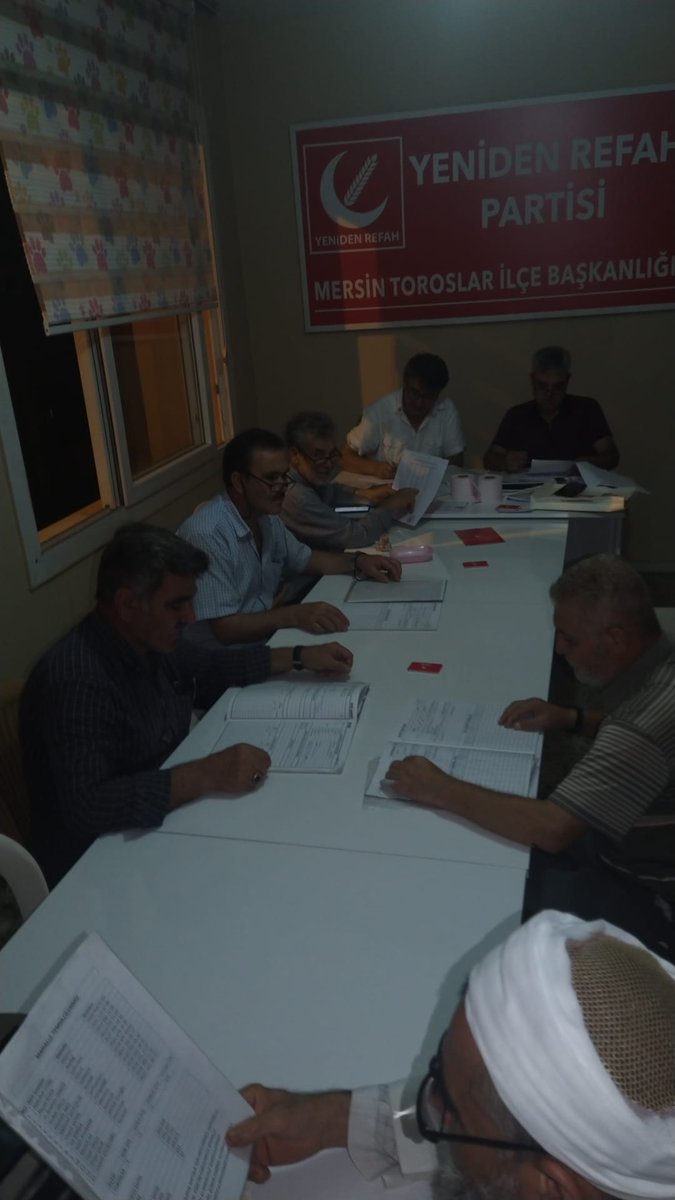 RefahToroslar33's tweet photo. Toroslar İlçe divan Toplantısı için Durmaksızın Çalışan Refah'lı yürekler Çalışan Başkanlar 👏 https://t.co/NE7ACT1Jgt