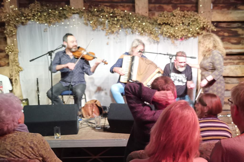 Lloyd Jenkins💙 (@thelloydjenkins) on Twitter photo A fab evening <a href="/TheFleeceInn/">The Fleece Inn, Bretforton</a> to see <a href="/feastie_boys/">Belshazzar's Feast</a> <a href="/Patakas1/">Paul Sartin</a> They even got Nigel and Tash up on stage! A fab evening <a href="/TheFleeceInn/">The Fleece Inn, Bretforton</a> to see <a href="/feastie_boys/">Belshazzar's Feast</a> <a href="/Patakas1/">Paul Sartin</a> They even got Nigel and Tash up on stage!
