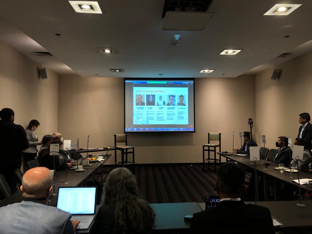 RACSEL7's tweet photo. Our first day of #ConectatónLACPass concludes, where we carried out the first technical tests to be able to implement a PanaAmerican digital health network.  
More information at: https://t.co/5cJyspqPHH
 #DigitalTransformationInHealth #InteroperabilityInHealth https://t.co/mooCOleAij