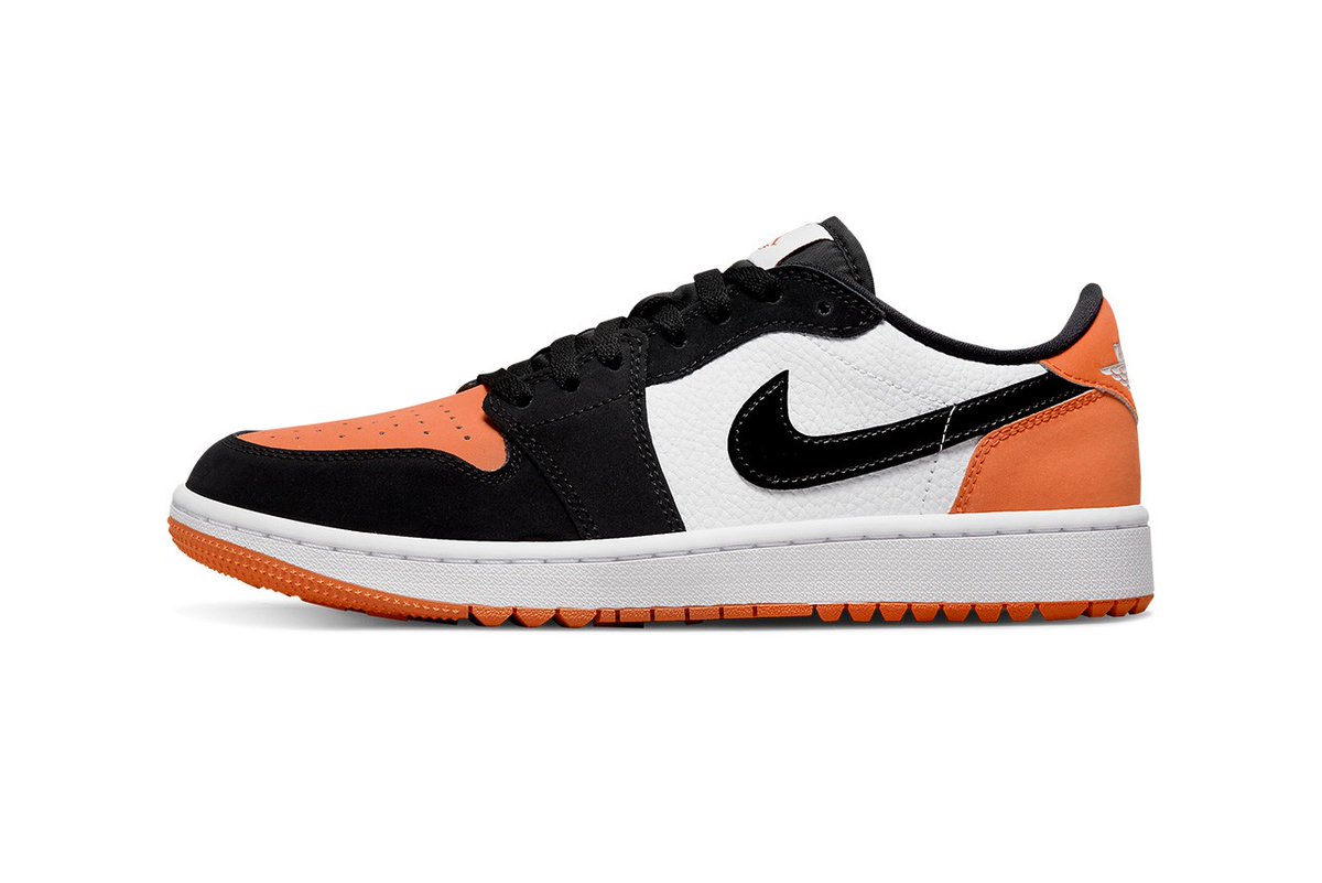 [ SNEAKER RELEASE ]

Whenever the Jordan Brand <a href="/jumpman23/">Jordan</a> releases brand new sneakers, we've got to let the Slayer Fam know what's going on!

Who's feeling these Air Jordan 1 Low G 'Shattered and Backboard created for GOLF?

cutt.ly/VJa3Nkm

#SneakerSlayersNFT #Jordans