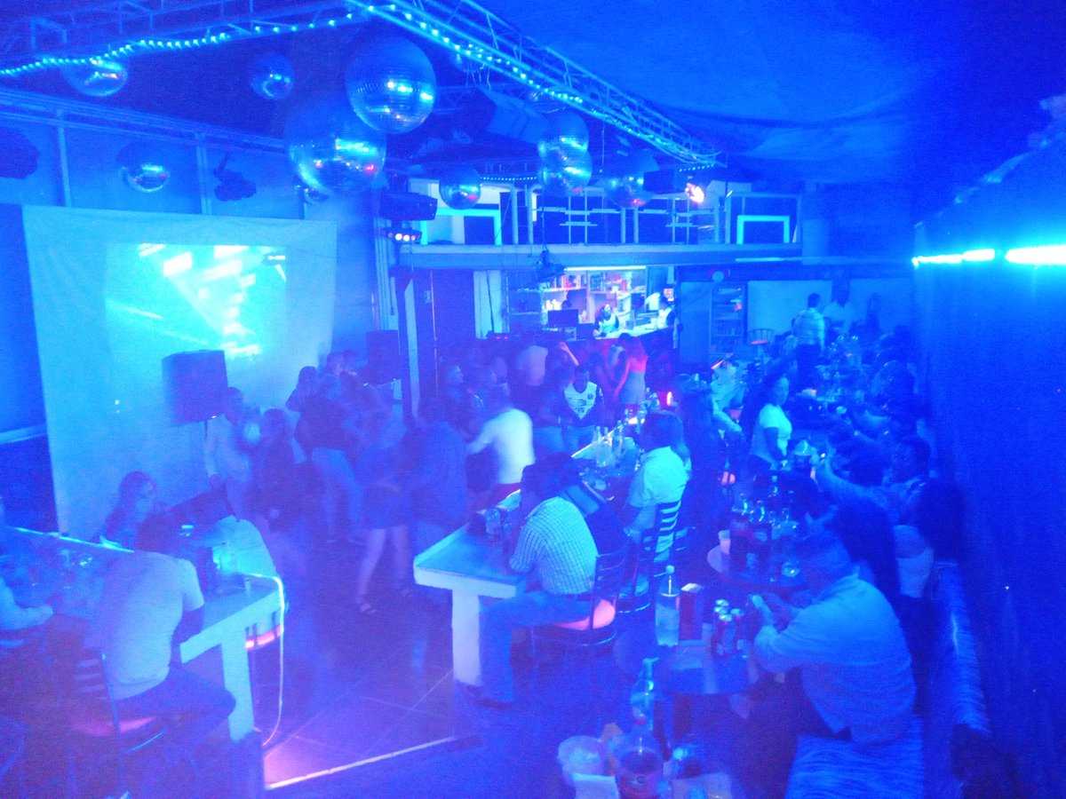 Luzbell41414778's tweet photo. Estas son las noches de POISON, EL MEJOR LUGAR PARA LA MEJOR GENTE, no te las puedes perder, reserva y no pierdas tu lugar
#clubswpoison #poisonclubsw https://t.co/4AyWSmRJ1S