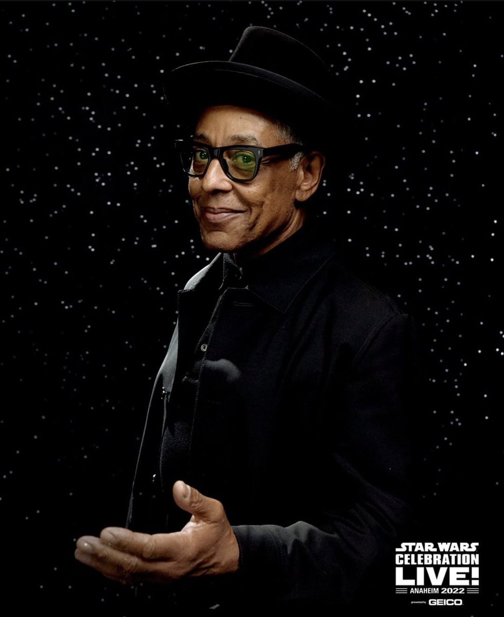 elliswes's tweet photo. Just a few favorites from the backstage photo and video studio that my company, @TOYASTRONAUTS, was hired for at #StarWarsCelebration. Photography by me https://t.co/fD5AZsAbOC