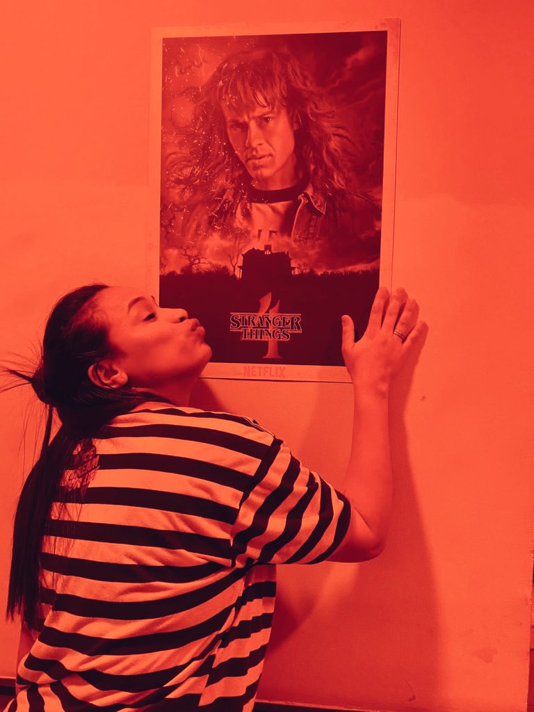 samaracardozog1's tweet photo. Apaixonadamente por ele 😏😎❤
#StrangerThings 
#EddieMunsen
#Clubhellfire https://t.co/ep6frmlsRu