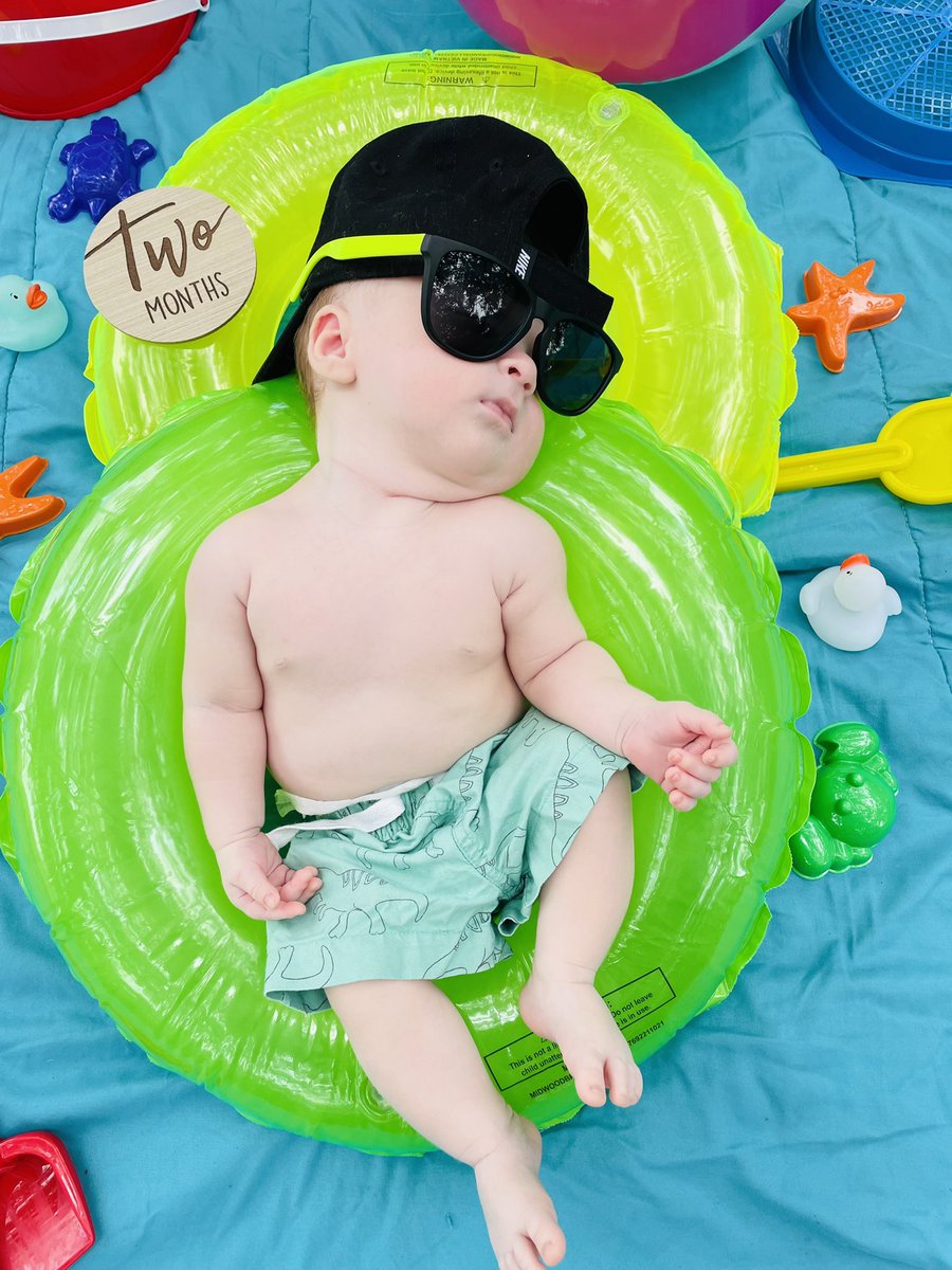 desirae_howell's tweet photo. my bubbie is 2 months old 💙 https://t.co/ba4WAvqpHN