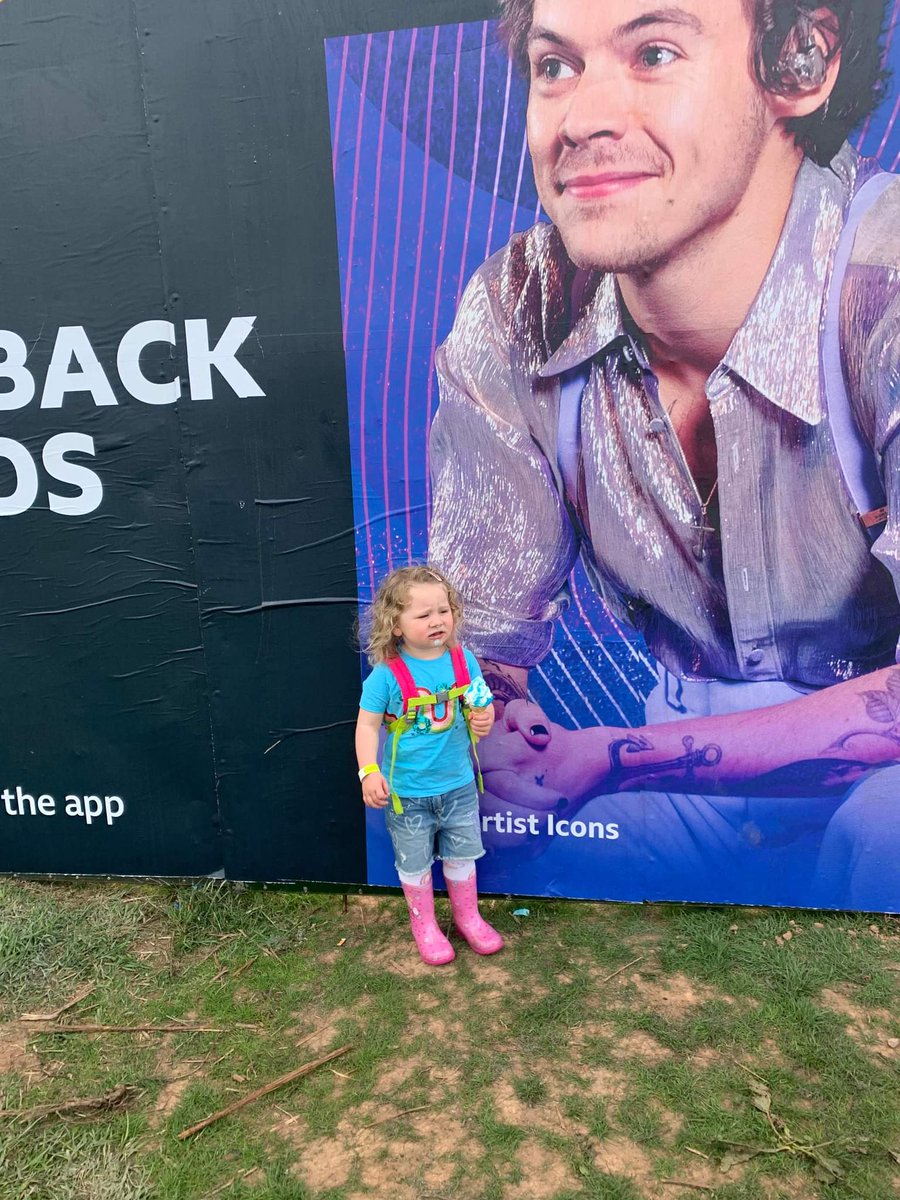 mon_cherrelle's tweet photo. Niece was not impressed by the fact that this was not the real @Harry_Styles and I couldn't relate more tbh https://t.co/odHmgqbq4A