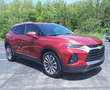 Are you looking for a new ride? Check out our inventory and find your perfect match - like this 2022 Chevrolet Blazer: bit.ly/3H3NpFs