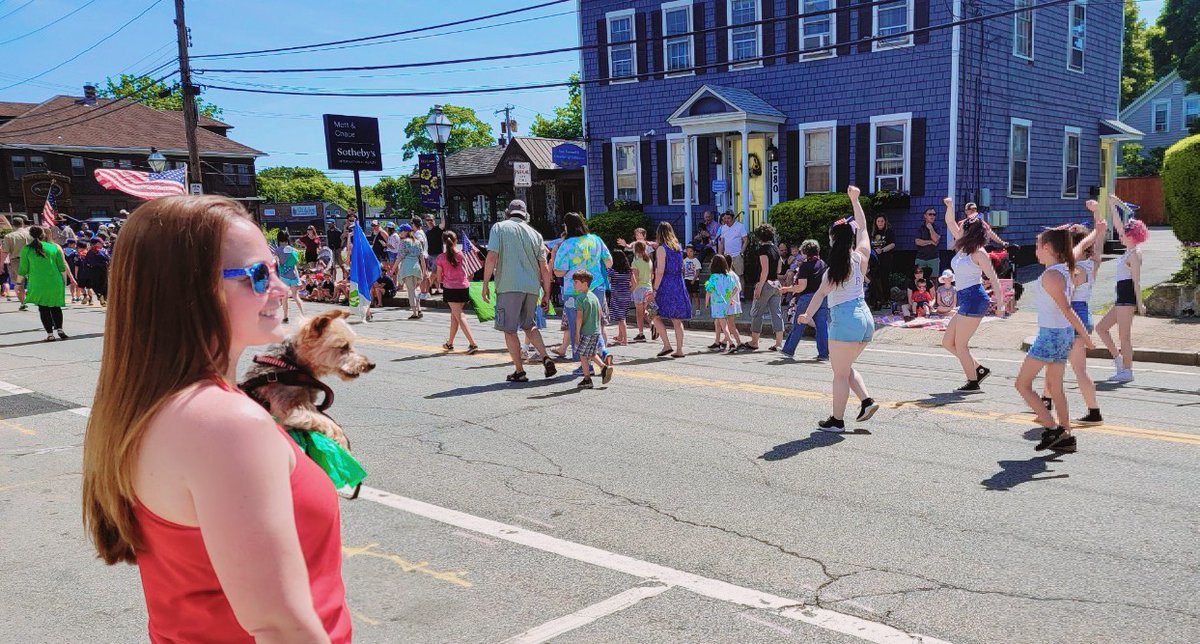 BlauForD30's tweet photo. Started today at the East Greenwich Memorial Day Parade and then went over to West Greenwich for a lovely parade and Memorial Day ceremony. This #memorialday we honor those who made the ultimate sacrifice in service to our country and to their families. #WeRememberYou https://t.co/C7LgMOP65X