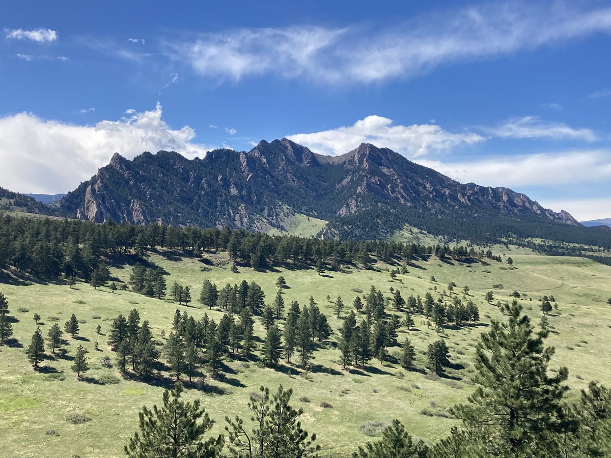 kayticodes's tweet photo. Beautiful Boulder ⛰😍⛰

#Boulder #Colorado #hike #outdoors https://t.co/450q1wiUPR
