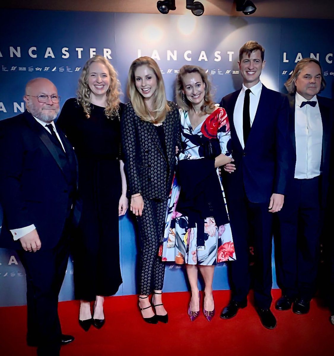 Downtunes1's tweet photo. Lookey here @DowntonLive it's our own #MattBarber at the #MayfairCurzonTheate for the LANCASTER documentary premier!
#film #premiere #cinema #british #documentary #ww2 #raf #independentfilm @royalairforceuk @bafta @MattJLBarber @curzoncinemas https://t.co/QvloC8e11m