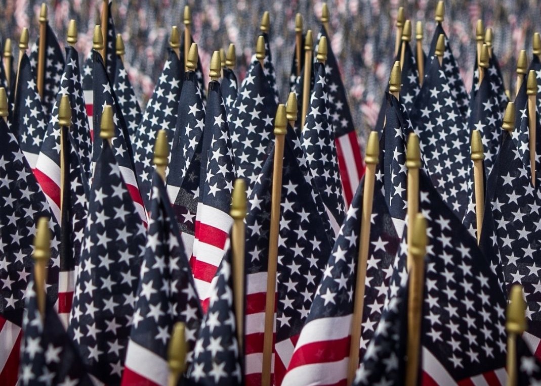 maraley's tweet photo. Alive you came here to our country. Slaves, under the worst slavery, we received you. Now we are free and say farewell to you with tears in our eyes.   God bless your souls, you brave and immortal dead.
~ Bishop of Lambia/Funeral Oration for U.S. Airmen who died 11 January 1944 https://t.co/aibQIWsavH
