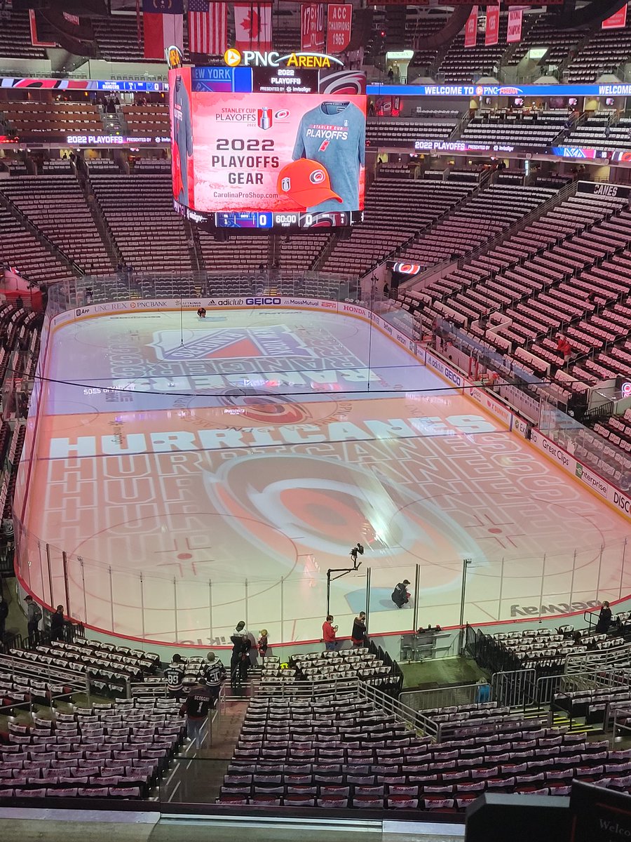 MayorMayefskie's tweet photo. The calm before the Storm!  #canes https://t.co/teLjdjTtdT