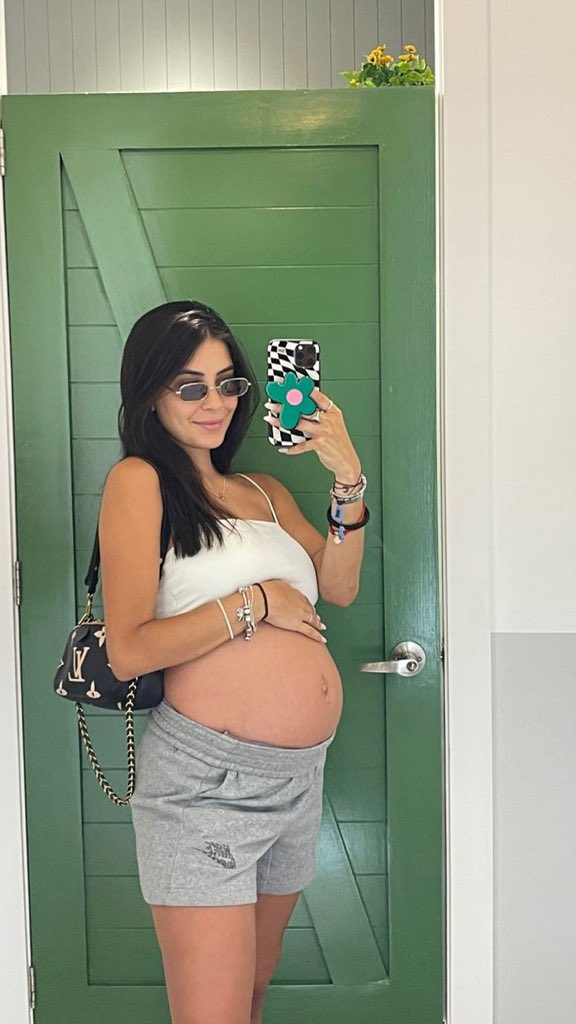 kylebstyle's tweet image. o cabelo mais preto que tudo 🫦