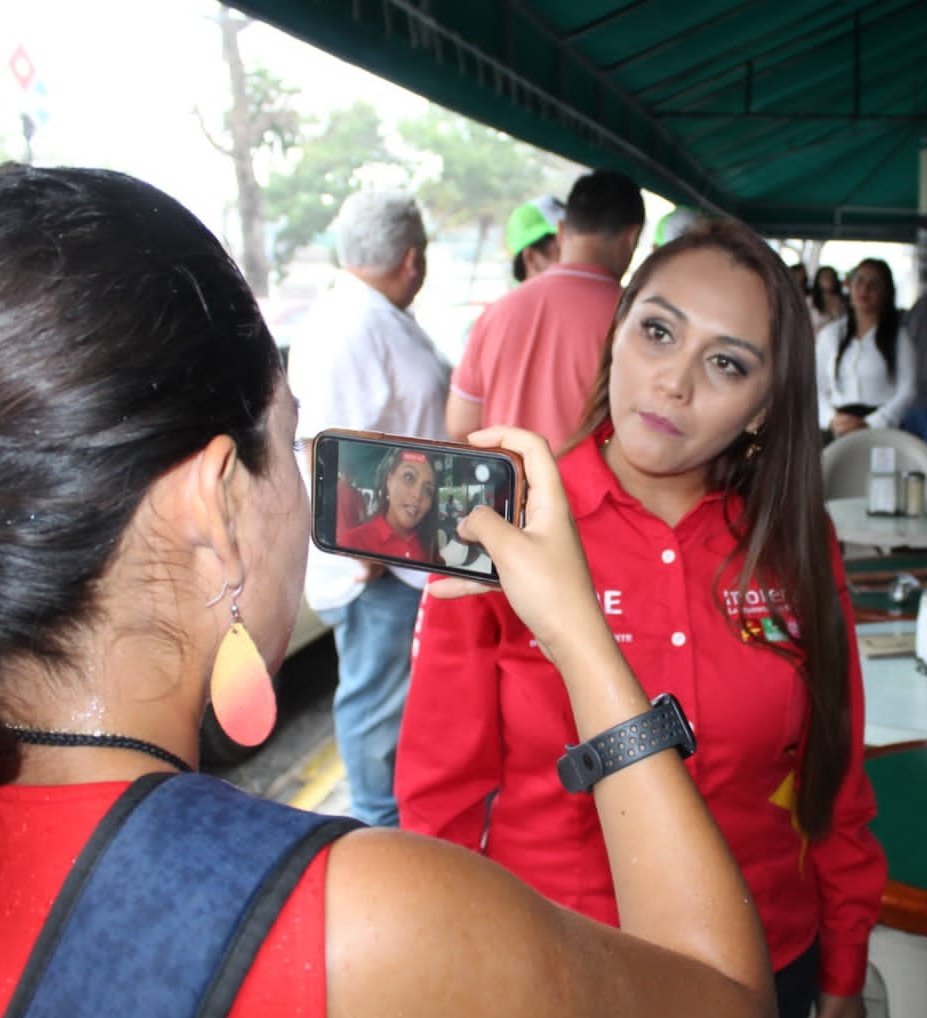 Gracias a #Canal13 por darme la oportunidad de compartir nuestro proyecto legislativo con su audiencia, gracias <a href="/Eve_GutierrezMX/">Evelyn Gutiérrez</a> #Cancún #BSO #D8 #QuintanaRoo