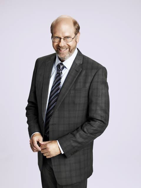 Happy birthday Stephen Tobolowsky. My favorite films with Tobolowsky so far are Thelma & Louise and The insider. 