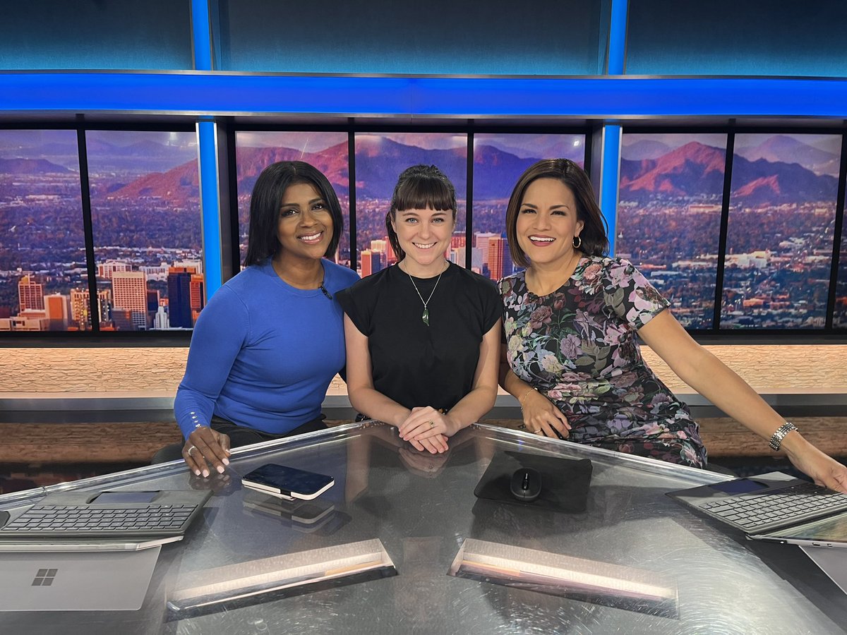NicoleCritesTV's tweet photo. Sad to see our great 4pm producer @KatieFaller leaving- happy she’s staying w #azfamily 
📺 👀❤️🫶 
@yettagibson and I will miss you on #GoodEveningArizona☀️🌵 https://t.co/PYissbmkdv