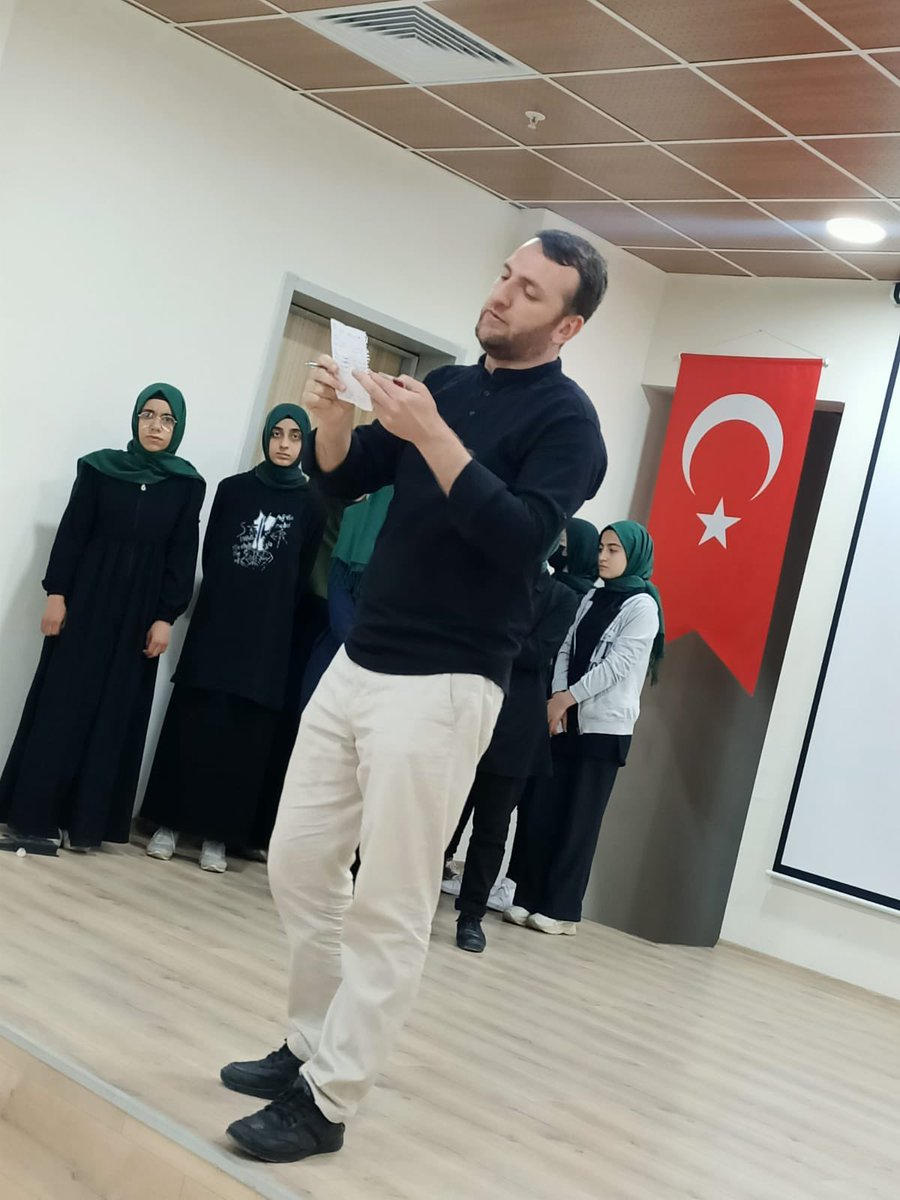 Meal sınavlarında başarılı olan öğrencilerimizi ödüllendirdik. <a href="/tcmeb/">Millî Eğitim Bakanlığı</a> <a href="/yilmaznazif/">Nazif Yılmaz</a> <a href="/meb_dinogretimi/">MEB Din Öğretimi Genel Müdürlüğü</a> <a href="/mehmetnezirg/">mehmet nezir gül</a> <a href="/dbakirvalilik/">T.C. Diyarbakır Valiliği</a> <a href="/aliihsansu_/">Ali İhsan Su</a> <a href="/Diyarbakirmem/">Diyarbakır İl Millî Eğitim Müdürlüğü</a> <a href="/Murat4Kucukali/">Murat Küçükali</a> <a href="/BaglarMEM21/">Bağlar İlçe Milli Eğitim Müdürlüğü</a> <a href="/Mehmet_Bulut21/">Mehmet BULUT</a>