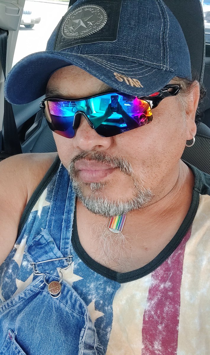 Lorenzo V. Galvan tweet media