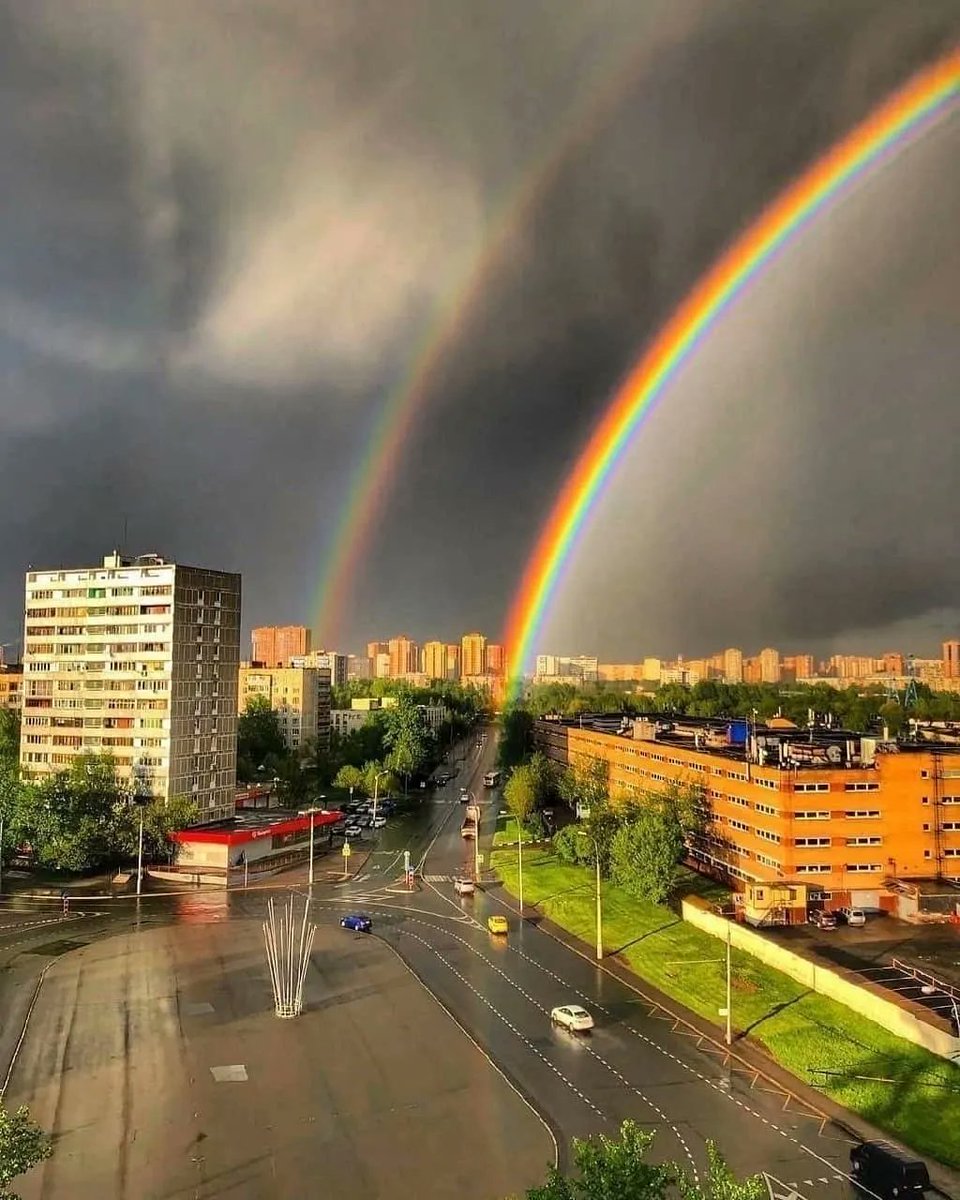 drunktwi's tweet photo. Невероятное явление природы. Страшная красота. https://t.co/dNGzB4lOm9