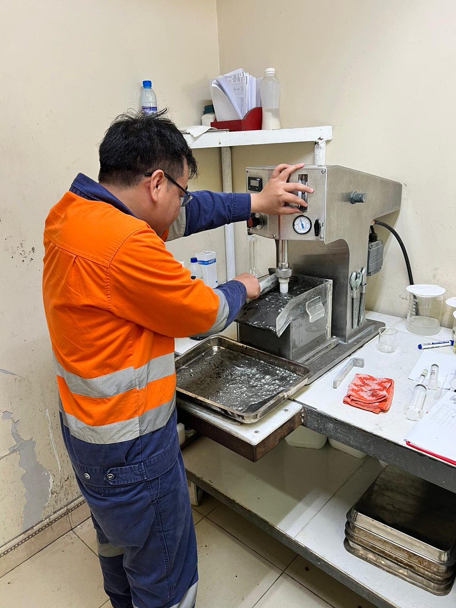 Blackstone_BSX's tweet photo. Some in actions shots of our recent site visit for investors at Ban Phuc Nickel Mine.
credit photography: Nanjia Capital Limited
#Blackstoneminerals #greennickel #greenenergy #mining #vietnam #nickel #nickelmining #moreore #nickelholics https://t.co/AXBhlHZhRD