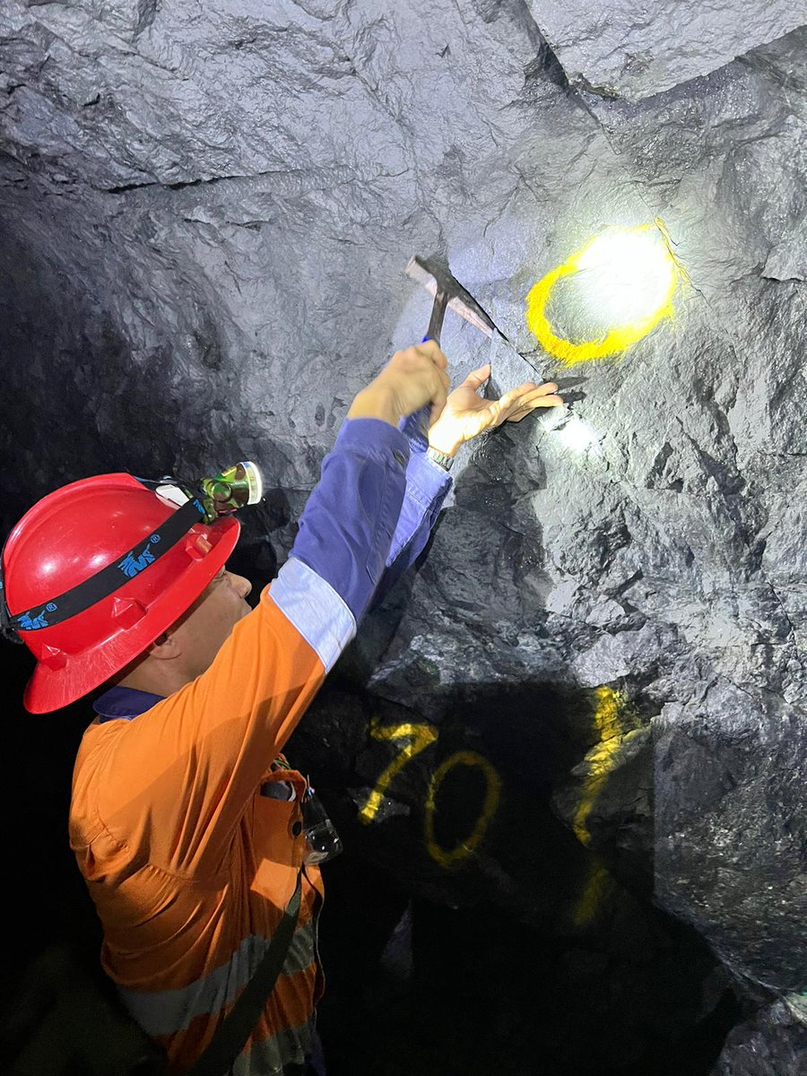 Blackstone_BSX's tweet photo. Some in actions shots of our recent site visit for investors at Ban Phuc Nickel Mine.
credit photography: Nanjia Capital Limited
#Blackstoneminerals #greennickel #greenenergy #mining #vietnam #nickel #nickelmining #moreore #nickelholics https://t.co/AXBhlHZhRD