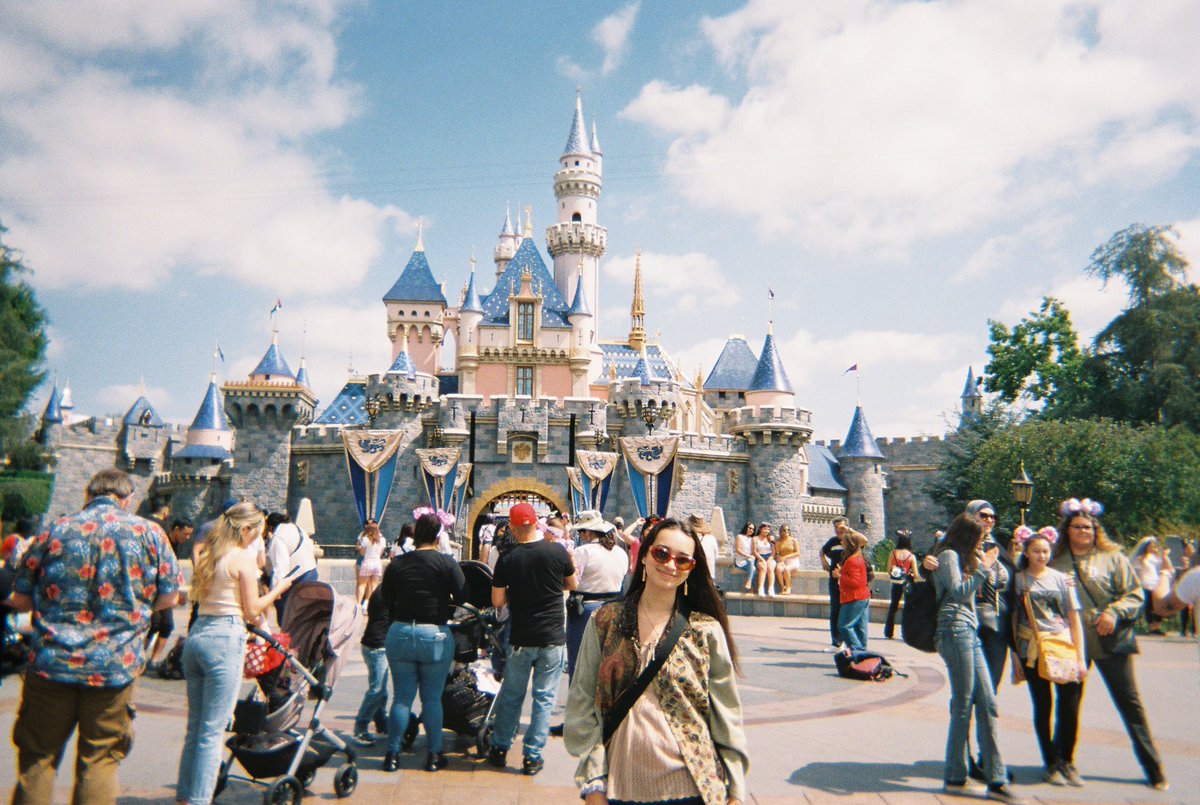 mfdans's tweet photo. happiest place with the one who makes me the happiest man 💛 https://t.co/0mqpxPKk3N