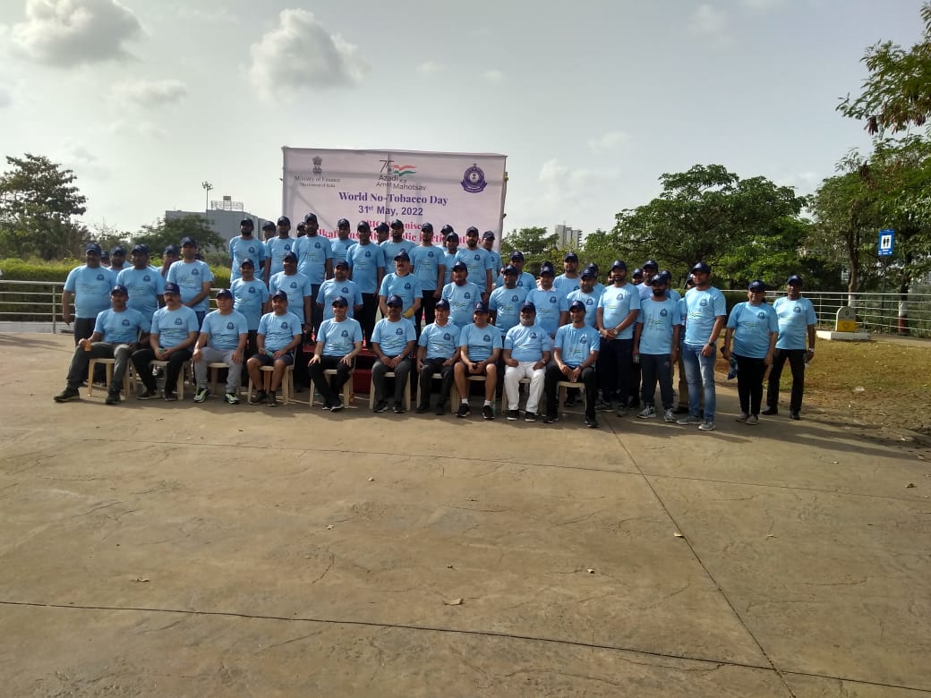 jnchcustoms's tweet photo. Today, JNCH organised a Walkathon with the overwhelming participation from officers and public at Jewel of Navi Mumbai Park as part of #AKAM celebrations, with the theme of #Independence2.0 on the occasion of #WorldNoTobaccoDay2022.
#IndiaAt75
#SayNoToTobacco
#FinMinIconicWeek https://t.co/wBpmO0EvLq