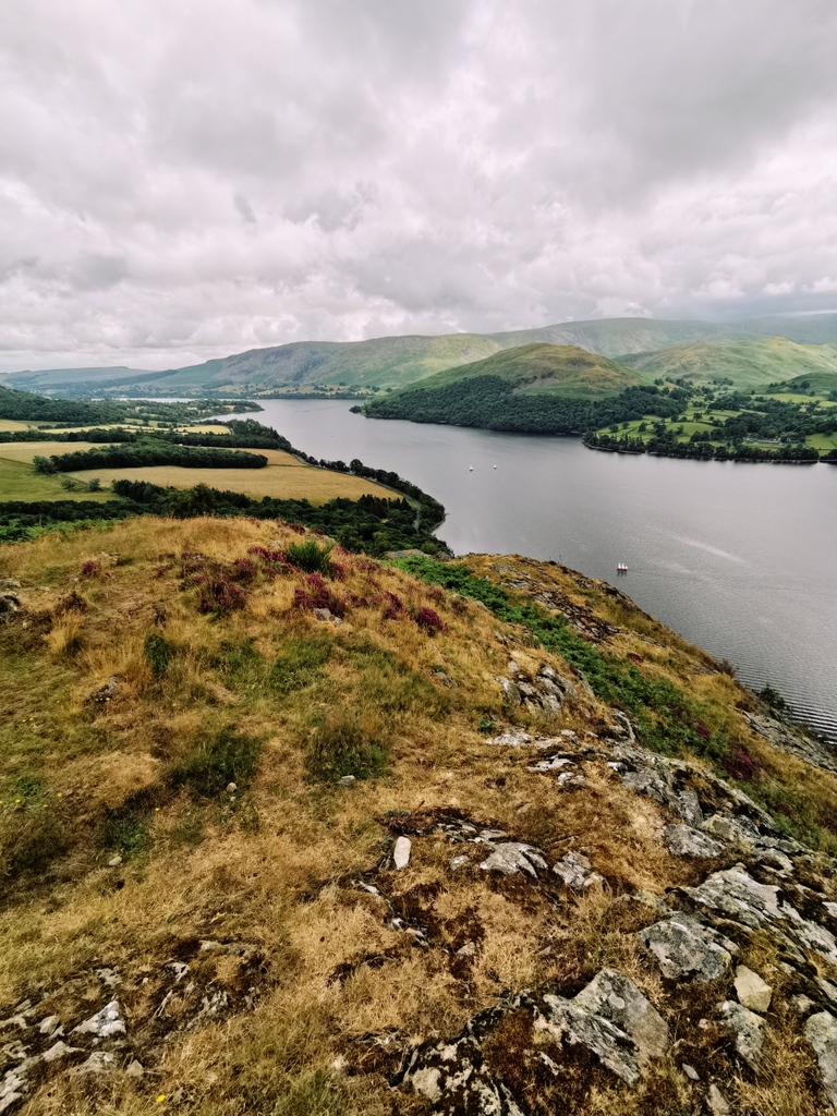 carmelharger's tweet photo. L A K E S | I find it so easy to shut off all the worries in life when we visit this amazing place. The Lakes always gives me the opportunity to ground myself and reset 🌿⁠ https://t.co/pXXyHj2dao