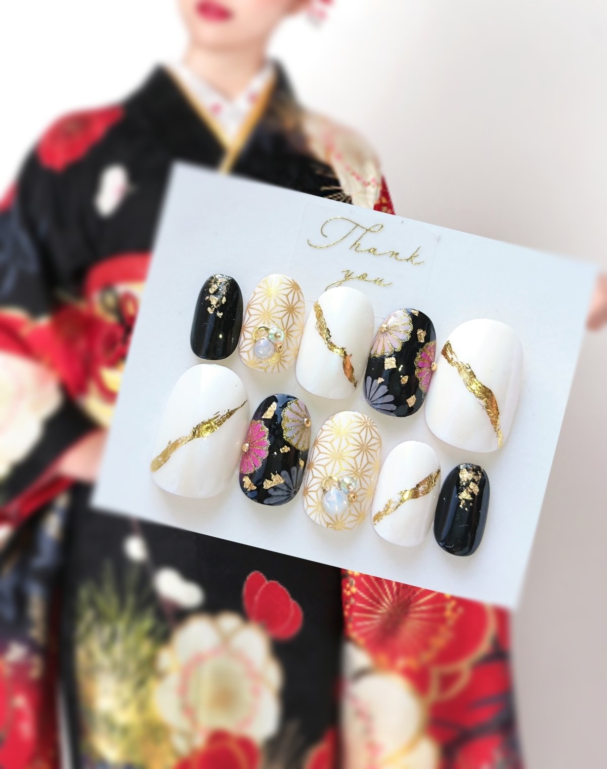 Jam Nail 浴衣や前撮りや振袖に 黒の菊模様と金箔風 1 790 フリマアプリ メルカリ で販売中 T Co Qdxkrpwlu2 プレ花嫁 振袖ネイル 色打掛ネイル 白無垢 成人式 振袖 浴衣 前撮り 黒ネイル T Co Xc2pdqqcmn Twitter