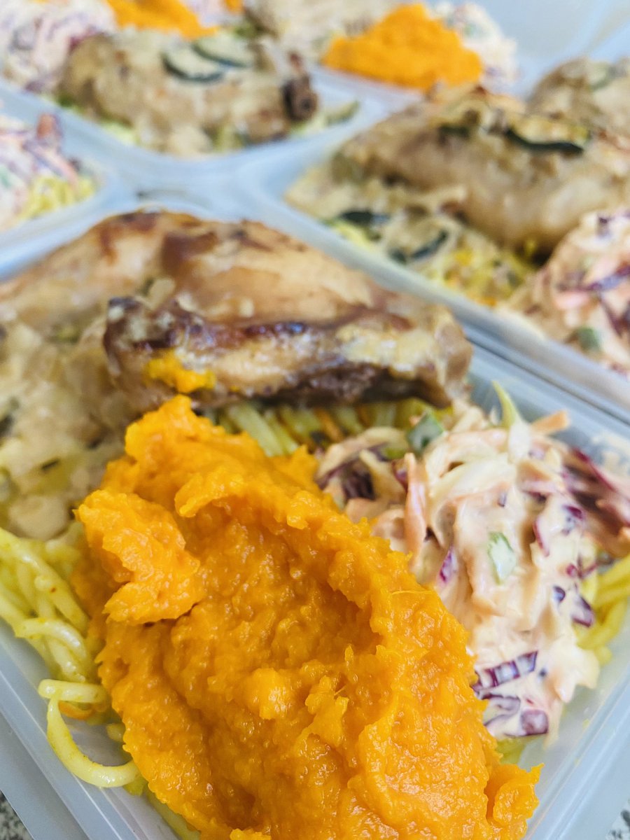 Hello Bulawayo 

We’re a catering service based in Bulawayo and we offer a wide variety of services as well as dishes. Follow and like😊